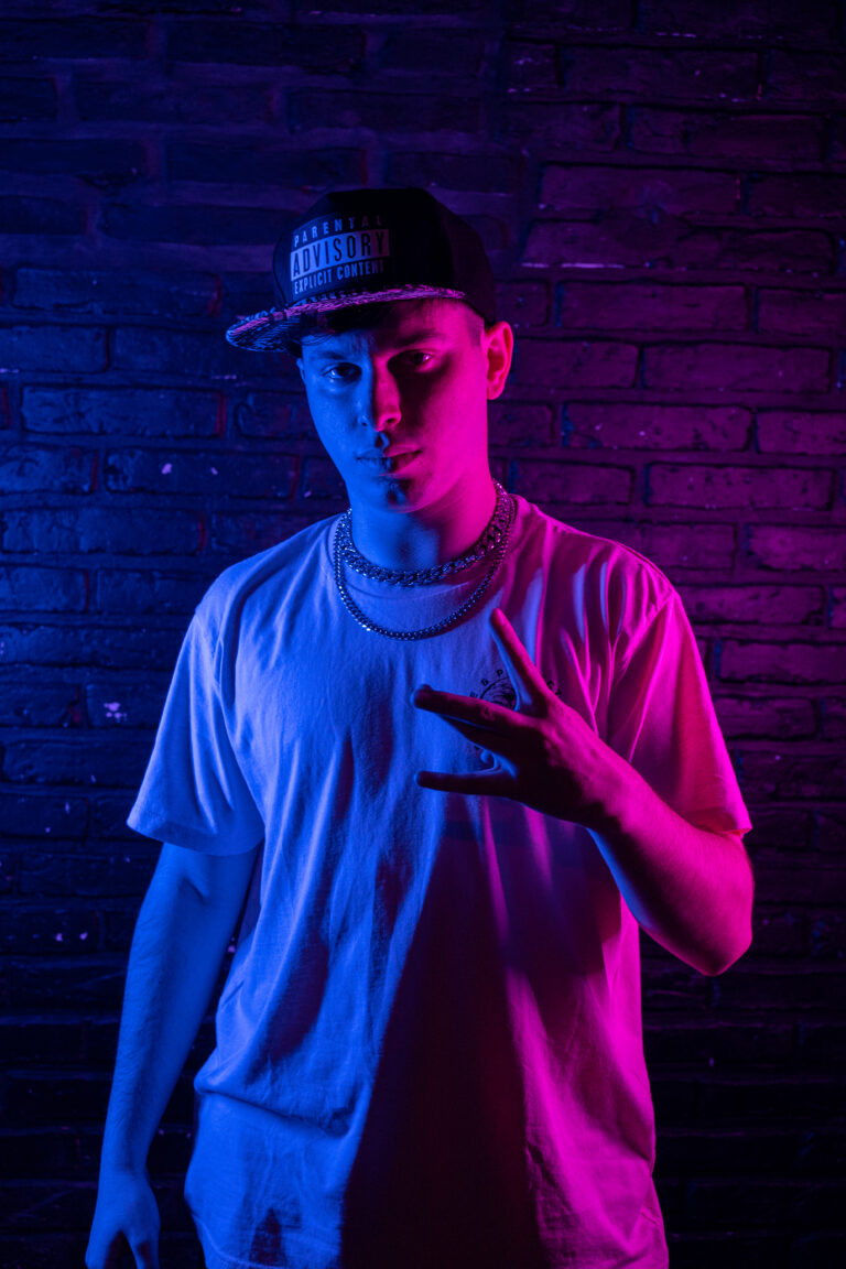 Fercu lanzó su primer sencillo “Beat Girl”