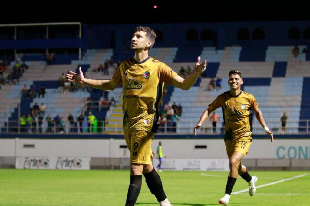 Gol paraguayo en una exótica liga del fútbol centroamericano
