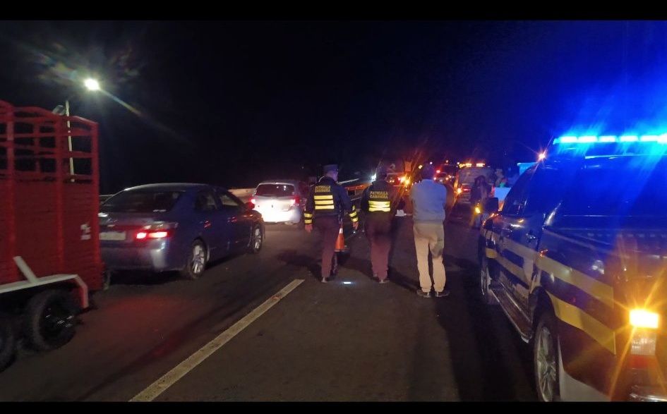 Madre e hija murieron arrolladas al cruzar la ruta Madre e hija murieron arrolladas al cruzar la ruta