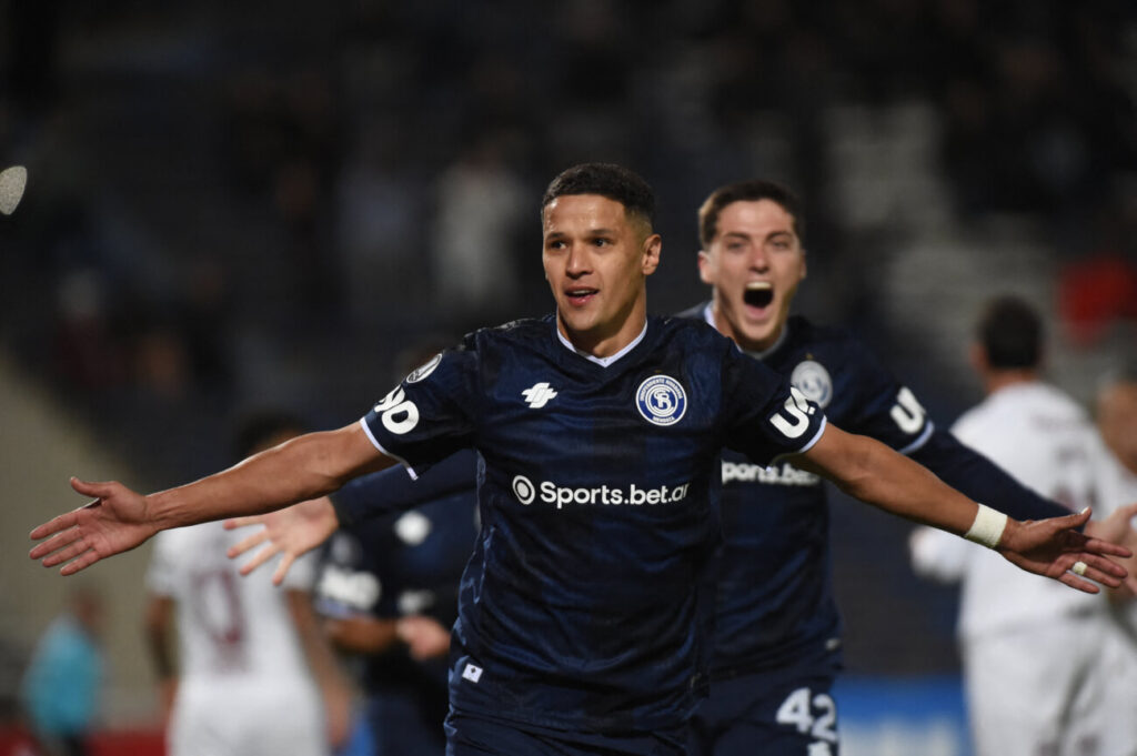 Con Alex Arce como figura, Independiente Rivadavia es el equipo sensación en Sudamérica Con Alex Arce como figura, Independiente Rivadavia es el equipo sensación en Sudamérica