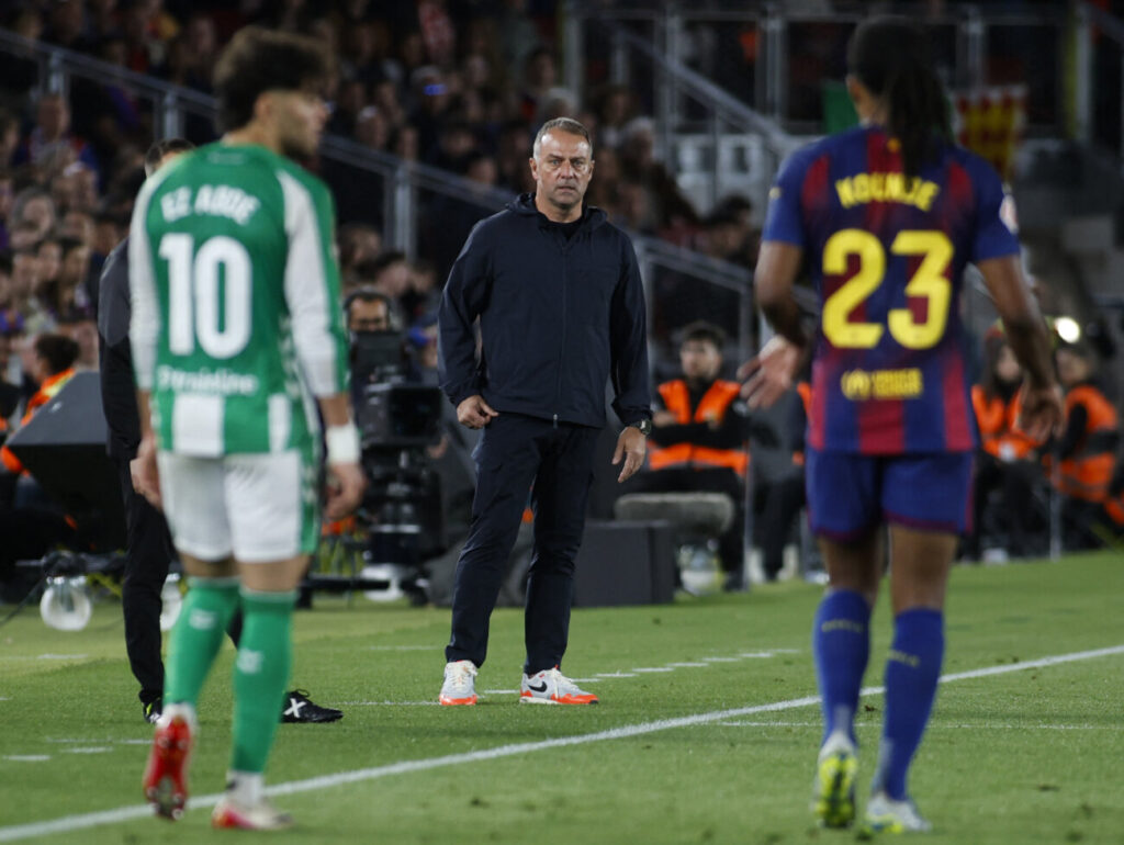 Hansi Flick renueva como entrenador del Barcelona por un par de temporadas más Hansi Flick renueva como entrenador del Barcelona por un par de temporadas más