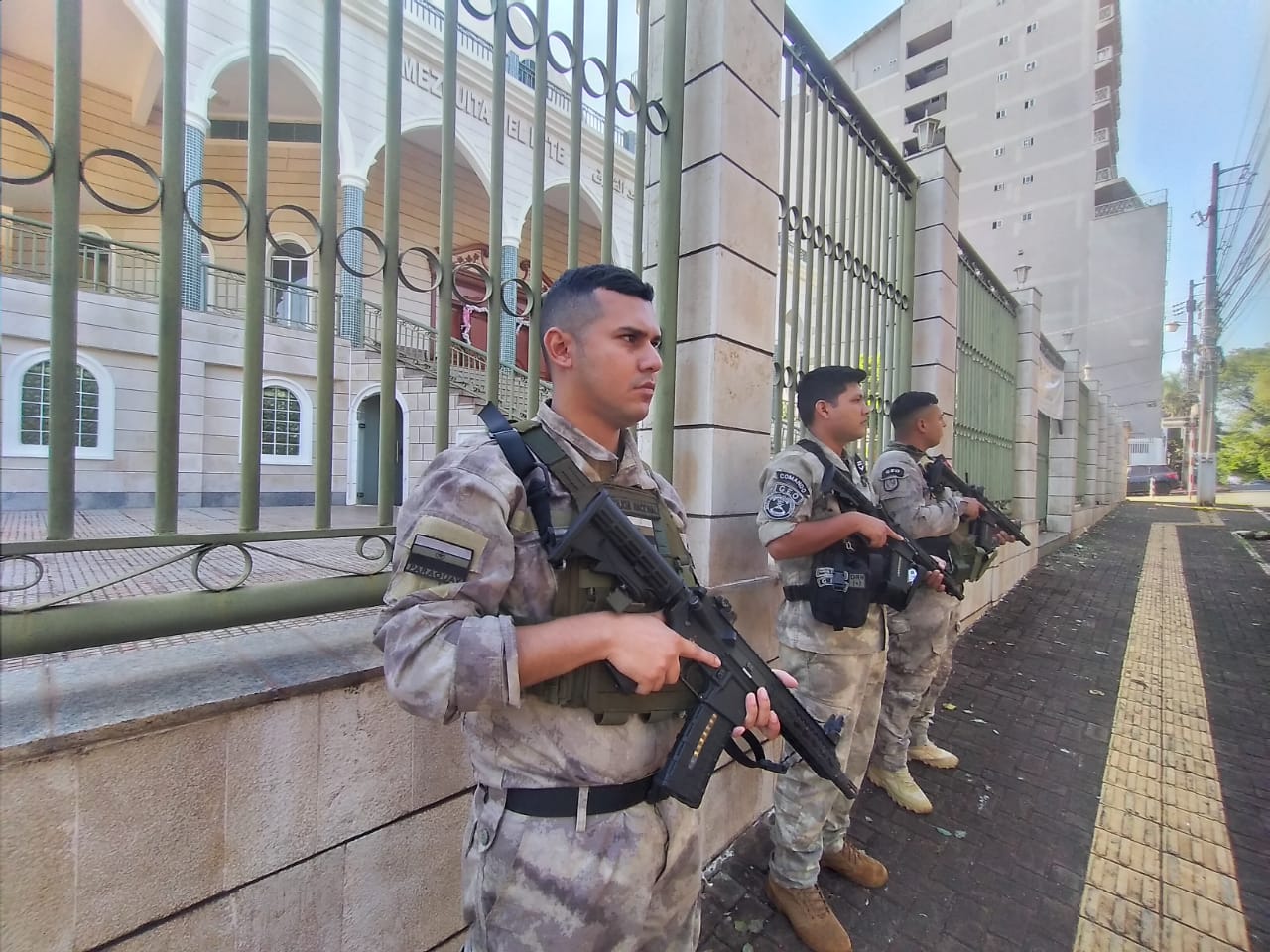 Policía refuerza seguridad en la Mezquita del Este por conflicto en Medio Oriente