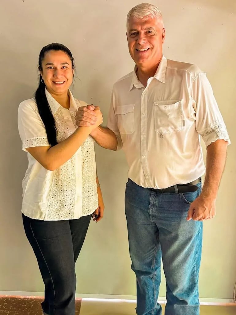 San Juan Bautista: precandidata de Colorado Añetete apuesta por campaña participativa y protección del medio ambiente San Juan Bautista: precandidata de Colorado Añetete apuesta por campaña participativa y protección del medio ambiente