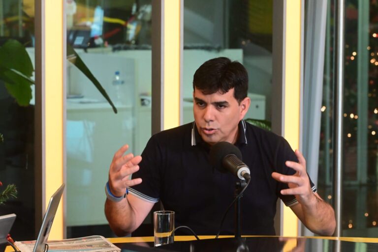 Diputado cuestiona que gobernadores vivan “tipo jeque árabe” mientras deben por Hambre Cero