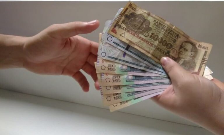 Senadora insiste en que salario mínimo debe calcularse con base en precios de la canasta básica