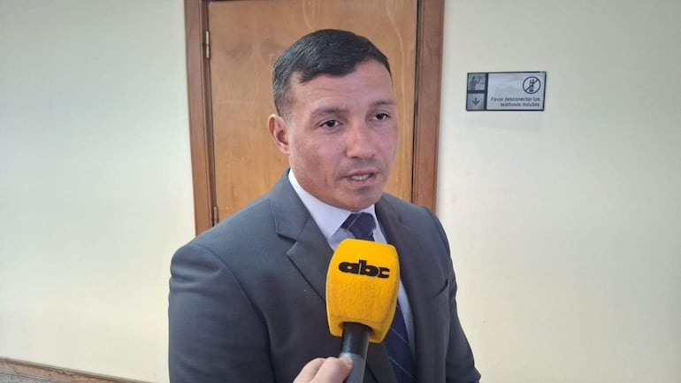 Senador confesó que votó por Aldo Cantero para que sus candidatos reciban apoyo