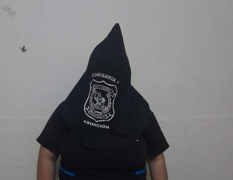 Descubren hurto de dinero y detienen a empleada en Asunción Descubren hurto de dinero y detienen a empleada en Asunción