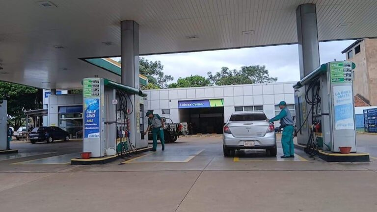 Combustible en la frontera entre Paraguay y Brasil: dinámica de precios favorece a PJC pese a reciente aumento en nuestro país Combustible en la frontera entre Paraguay y Brasil: dinámica de precios favorece a PJC pese a reciente aumento en nuestro país