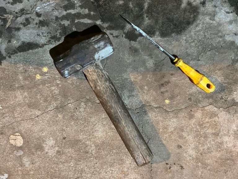 Intento de feminicidio en San Antonio: atacó a su expareja con martillo y destornillador Intento de feminicidio en San Antonio: atacó a su expareja con martillo y destornillador