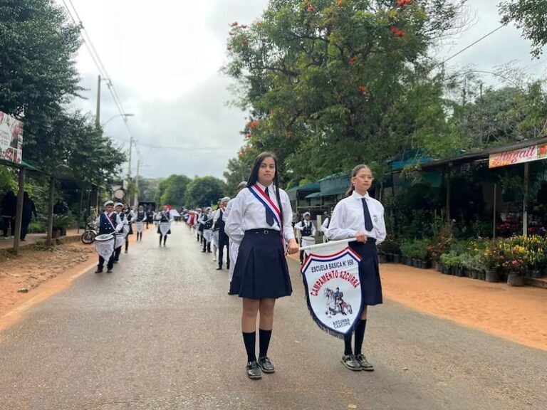 Celebran 100 años de la escuela de Cabañas con un emotivo desfile