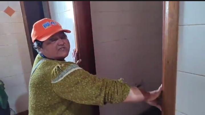 Doñita tuvo a su bebé en el baño de la Terminal en Coronel Bogado Doñita tuvo a su bebé en el baño de la Terminal en Coronel Bogado
