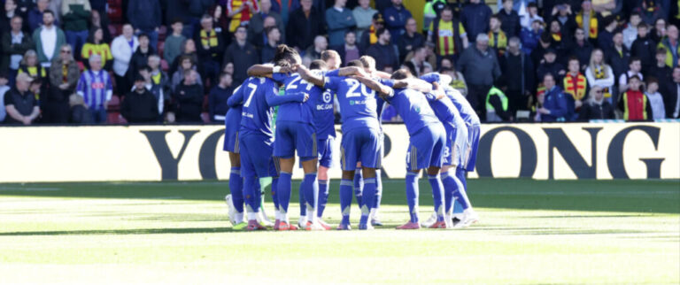 Leicester, campeón de la Premier League en 2016, desciende a la tercera categoría Leicester, campeón de la Premier League en 2016, desciende a la tercera categoría